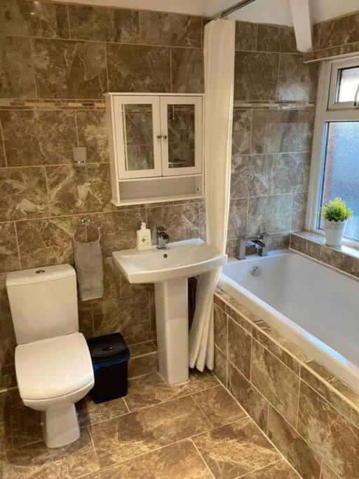Coniston House Lancaster 3 Bedrooms Parking And Garden Exterior foto